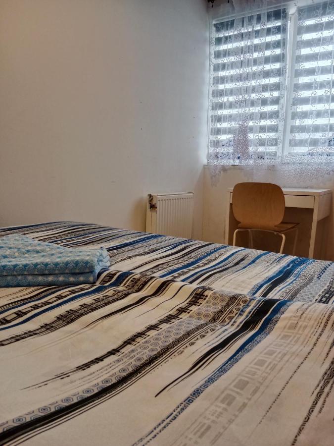 Bed and Breakfast La Madriguera Raszyn Zewnętrze zdjęcie