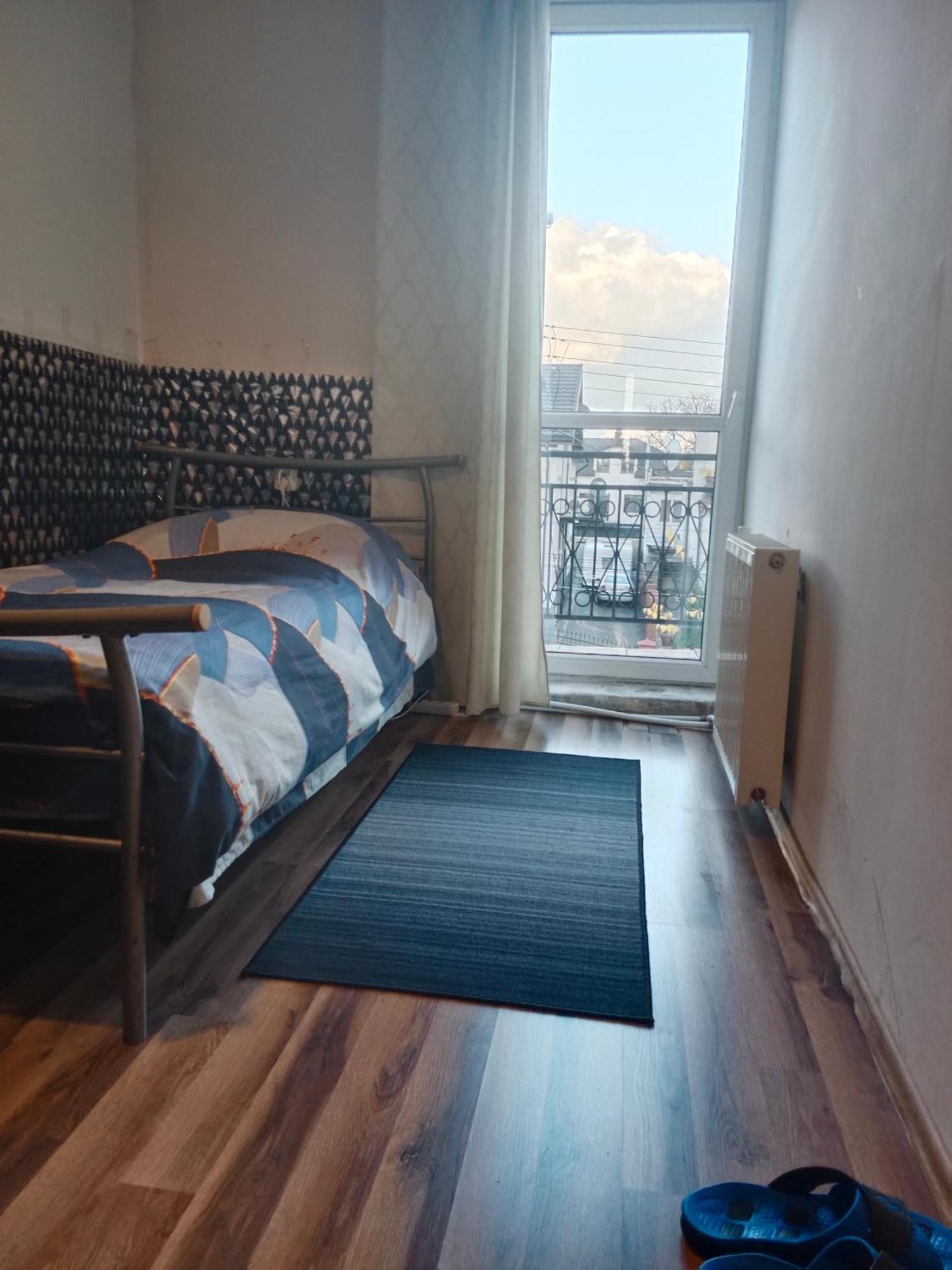Bed and Breakfast La Madriguera Raszyn Zewnętrze zdjęcie