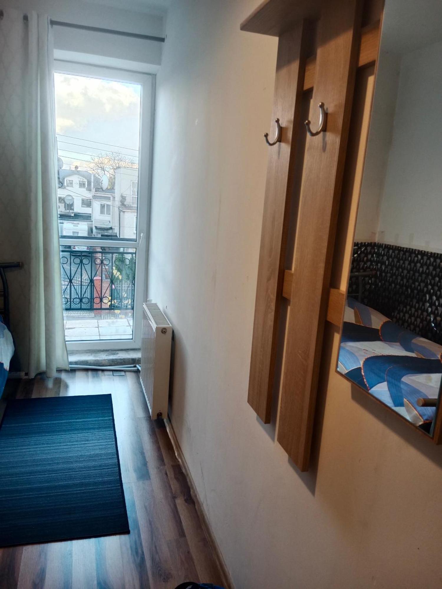 Bed and Breakfast La Madriguera Raszyn Zewnętrze zdjęcie